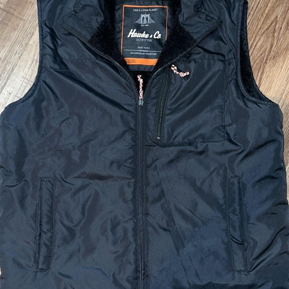 Hawke & Co Men's Black Vest